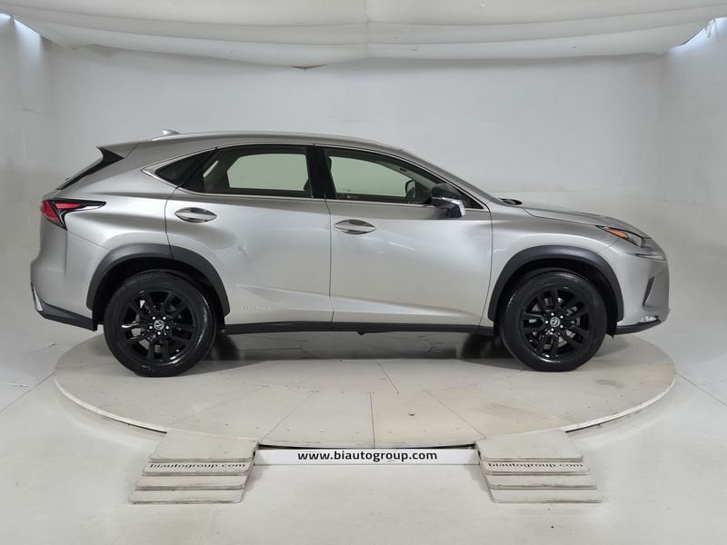 https://cdn-dk.caraffinity.it/dealer/datafiles/vehicle/images/800/1452/i71zb9PNPOk5PYg3.jpg