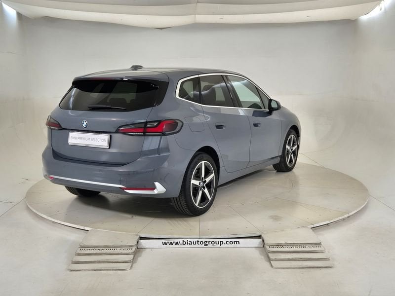 https://cdn-dk.caraffinity.it/dealer/datafiles/vehicle/images/800/1452/igcgMoHusEwBiqgC.jpg