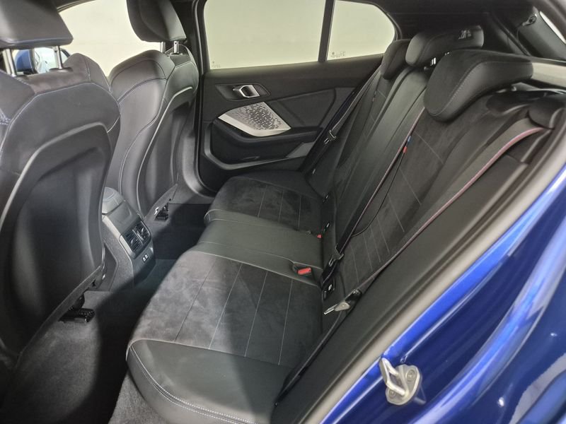 https://cdn-dk.caraffinity.it/dealer/datafiles/vehicle/images/800/1452/ijvlCFXK8lQbFKk4.jpg