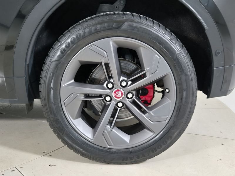 https://cdn-dk.caraffinity.it/dealer/datafiles/vehicle/images/800/1452/iyuIIsDcdNU36Mz0.jpg
