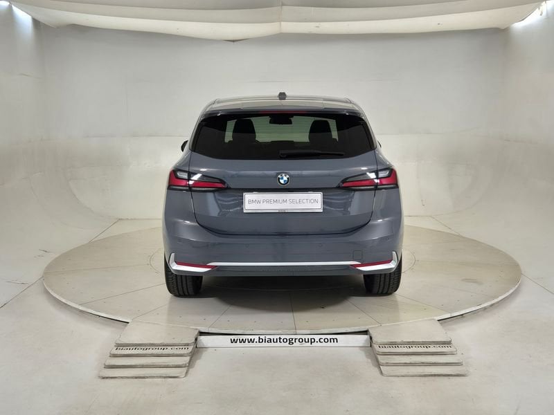https://cdn-dk.caraffinity.it/dealer/datafiles/vehicle/images/800/1452/jzfV8yLIt8xfKkYA.jpg