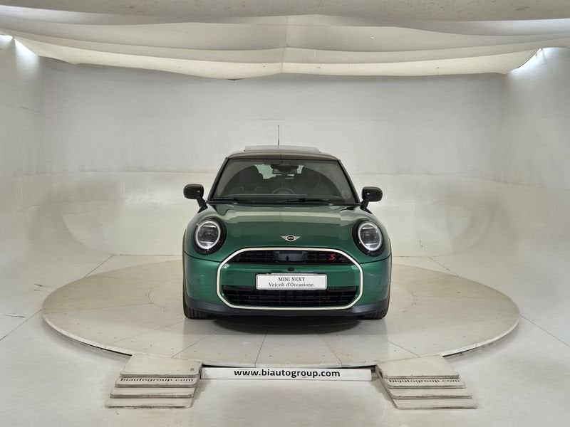 https://cdn-dk.caraffinity.it/dealer/datafiles/vehicle/images/800/1452/k0XkJ1cUZ0YVCaPS.jpg