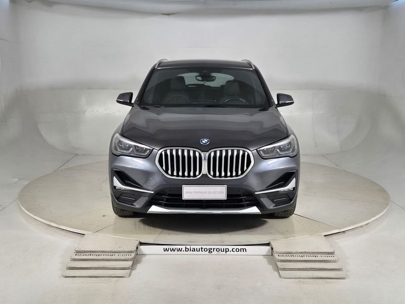https://cdn-dk.caraffinity.it/dealer/datafiles/vehicle/images/800/1452/kVWDyIvS0rA1Qe1Z.jpg