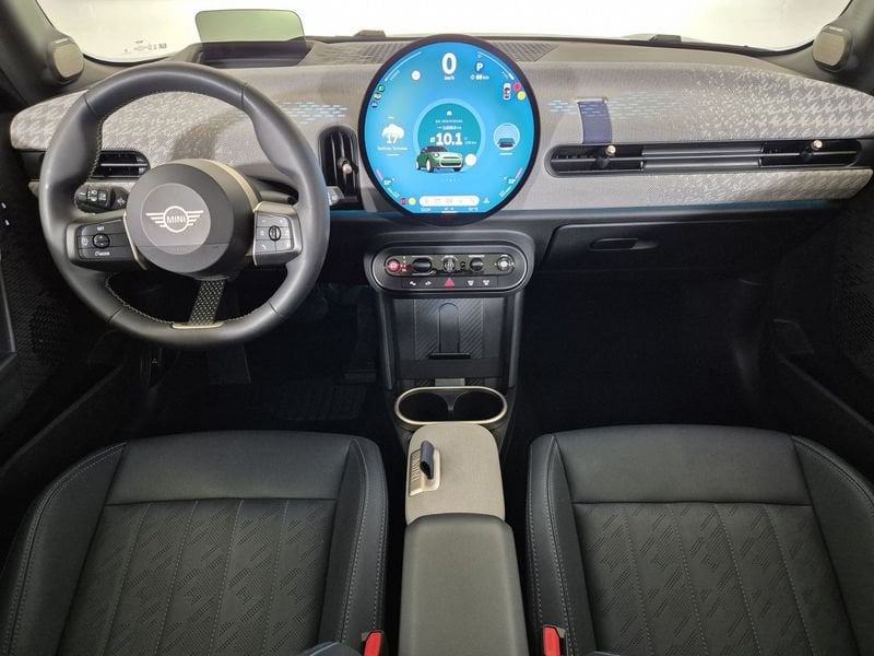 https://cdn-dk.caraffinity.it/dealer/datafiles/vehicle/images/800/1452/l815krXfSVmvh6WC.jpg