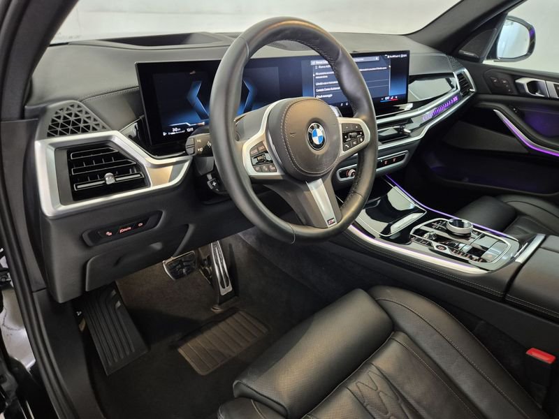https://cdn-dk.caraffinity.it/dealer/datafiles/vehicle/images/800/1452/lrOyXTEes1aq7IVi.jpg
