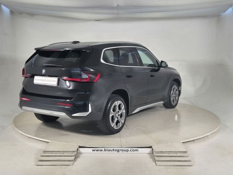 https://cdn-dk.caraffinity.it/dealer/datafiles/vehicle/images/800/1452/m2qh2H6xPWdxOgwZ.jpg