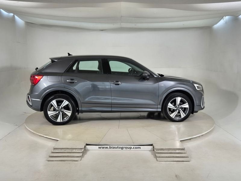 https://cdn-dk.caraffinity.it/dealer/datafiles/vehicle/images/800/1452/msqbxftnzlRygWIU.jpg