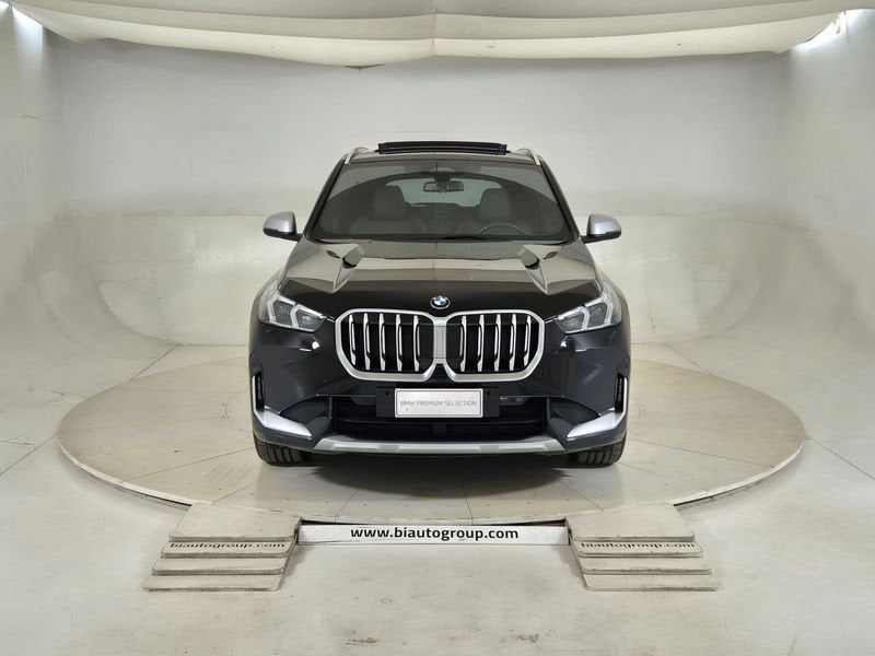 https://cdn-dk.caraffinity.it/dealer/datafiles/vehicle/images/800/1452/muo4cgdMKOYSAe5g.jpg