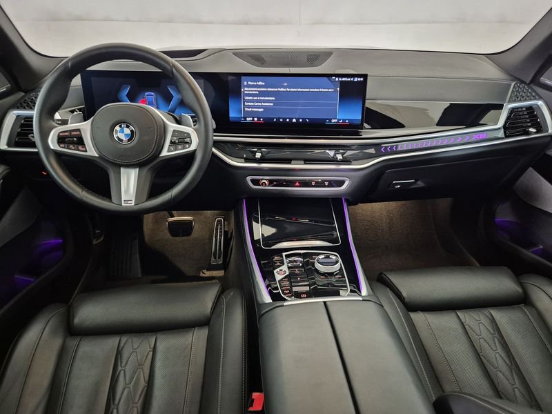 https://cdn-dk.caraffinity.it/dealer/datafiles/vehicle/images/800/1452/nDV8B0EZ74V93Eql.jpg