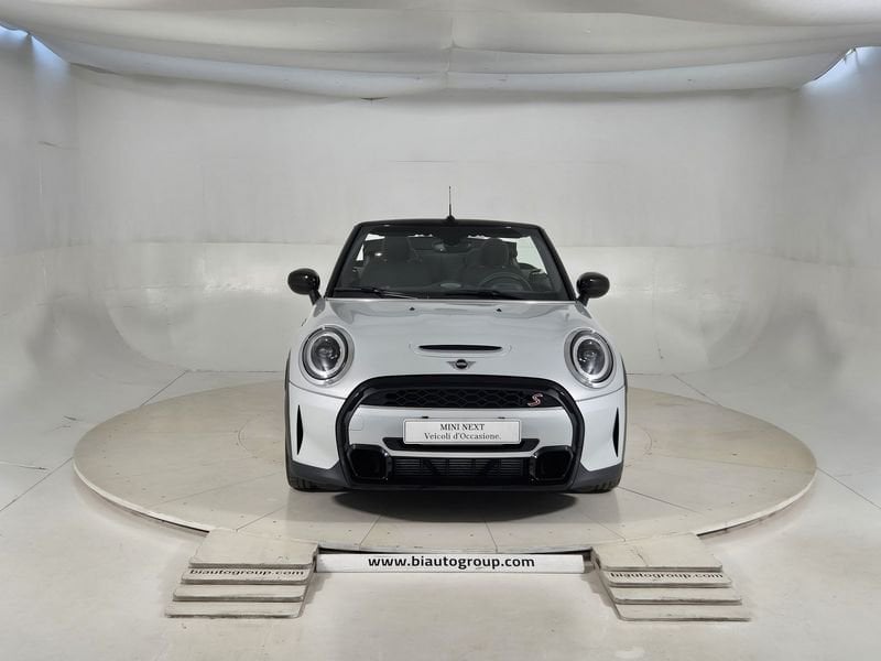 https://cdn-dk.caraffinity.it/dealer/datafiles/vehicle/images/800/1452/nHNlDS6e95kbqzDt.jpg