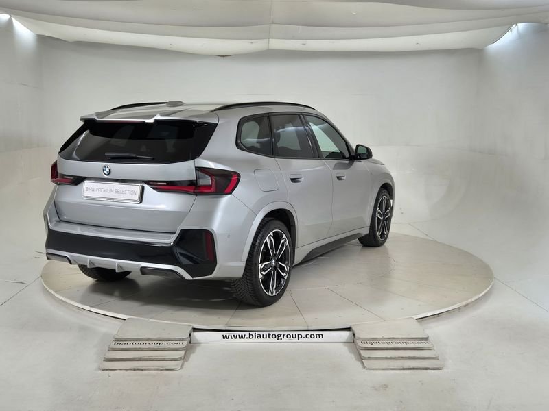 https://cdn-dk.caraffinity.it/dealer/datafiles/vehicle/images/800/1452/o14EZjbRi85RLvER.jpg