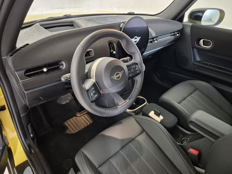 https://cdn-dk.caraffinity.it/dealer/datafiles/vehicle/images/800/1452/oAGKCnk0LCmjSYM6.jpg