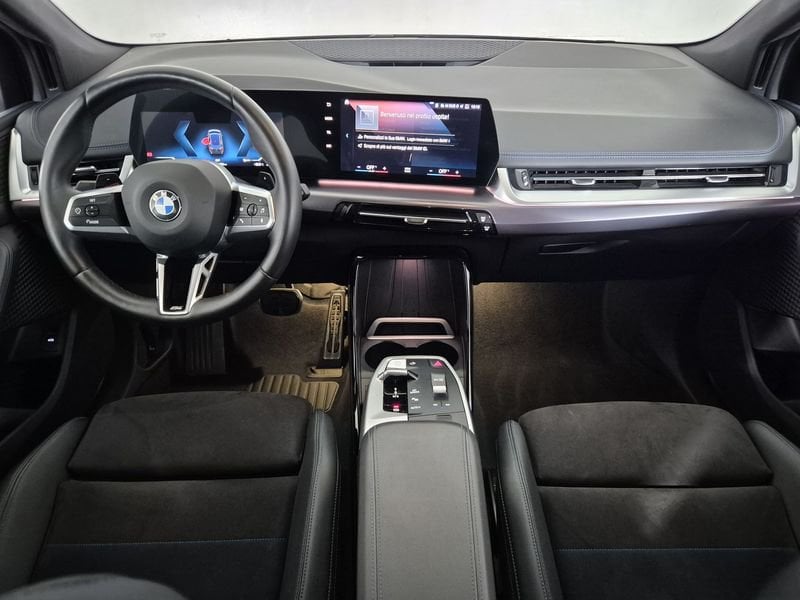 https://cdn-dk.caraffinity.it/dealer/datafiles/vehicle/images/800/1452/qI8JtcF4zcgpKdEk.jpg