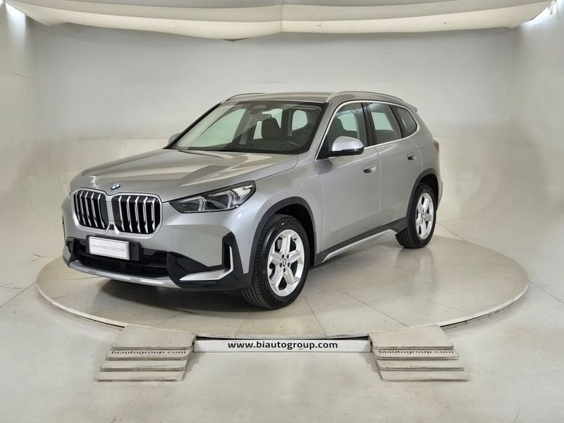 https://cdn-dk.caraffinity.it/dealer/datafiles/vehicle/images/800/1452/qTUM4fZAq4Fqigwj.jpg?format=jpeg