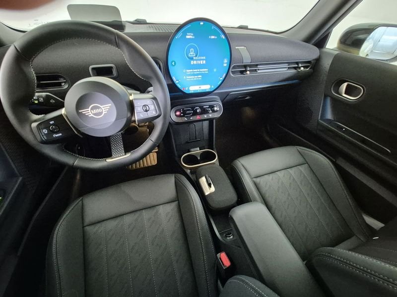 https://cdn-dk.caraffinity.it/dealer/datafiles/vehicle/images/800/1452/qlGfzy7LnvE78xsR.jpg