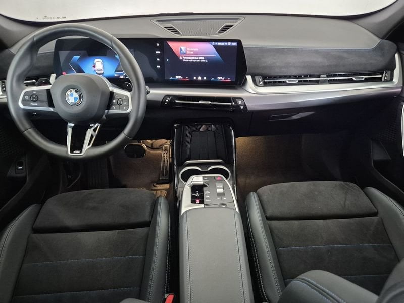 https://cdn-dk.caraffinity.it/dealer/datafiles/vehicle/images/800/1452/qmpf9YGnqmZNQVFf.jpg