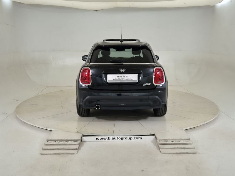 https://cdn-dk.caraffinity.it/dealer/datafiles/vehicle/images/800/1452/rs7S649kyPo2IbC7.jpg