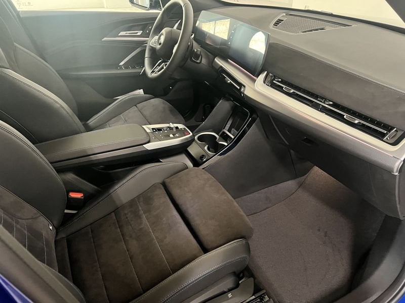 https://cdn-dk.caraffinity.it/dealer/datafiles/vehicle/images/800/1452/t4dXfmlOggxomjLG.jpeg