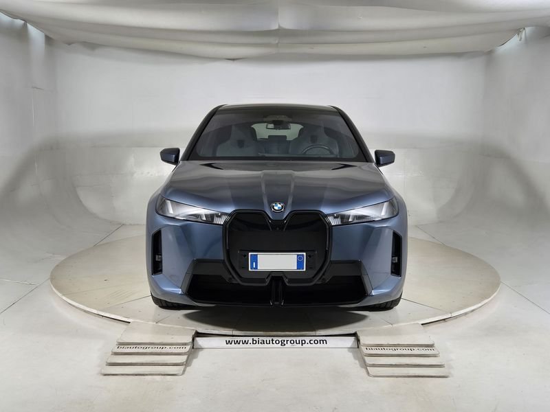 https://cdn-dk.caraffinity.it/dealer/datafiles/vehicle/images/800/1452/tAH9X8VHgkHrfC5L.jpg