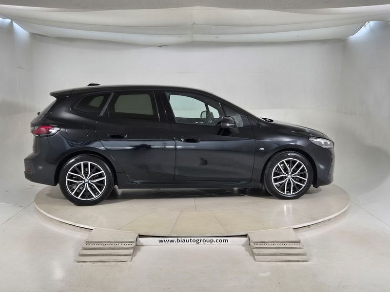 https://cdn-dk.caraffinity.it/dealer/datafiles/vehicle/images/800/1452/tUFF111TZhmdL6wT.jpg