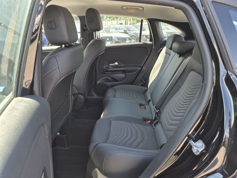 https://cdn-dk.caraffinity.it/dealer/datafiles/vehicle/images/800/1452/tZGFjgDXduPBfjsd.jpg