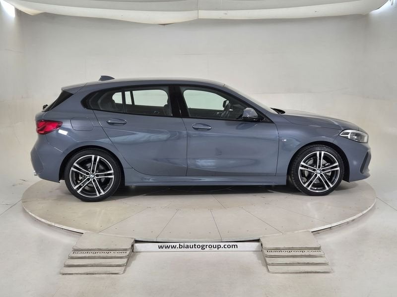 https://cdn-dk.caraffinity.it/dealer/datafiles/vehicle/images/800/1452/u5BtIJOOSpcgDqq5.jpg