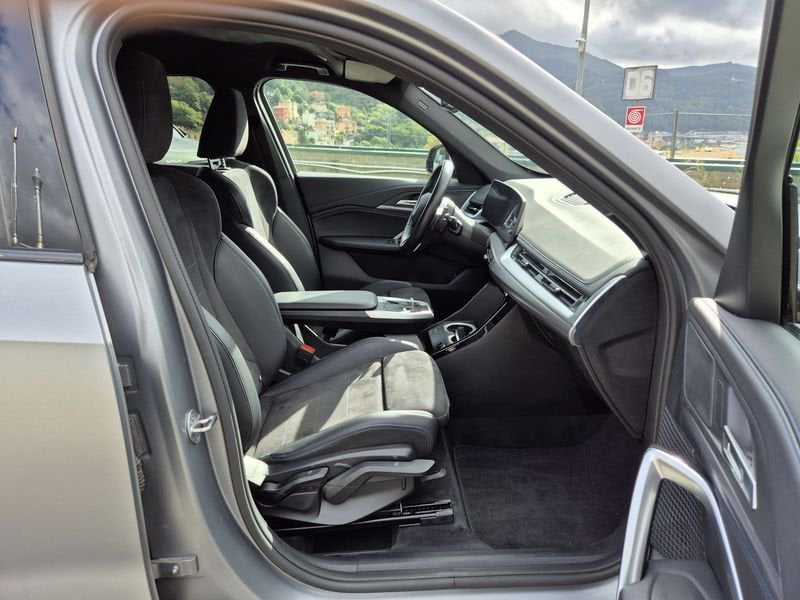 https://cdn-dk.caraffinity.it/dealer/datafiles/vehicle/images/800/1452/uD8QaUkxaWb2RA1F.jpg