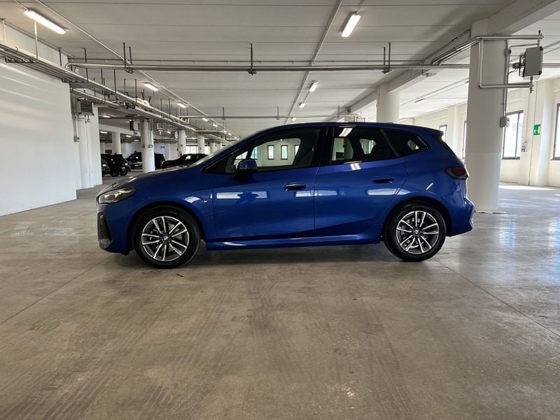 https://cdn-dk.caraffinity.it/dealer/datafiles/vehicle/images/800/1452/wUtuQZMAUwhnIOKv.jpeg