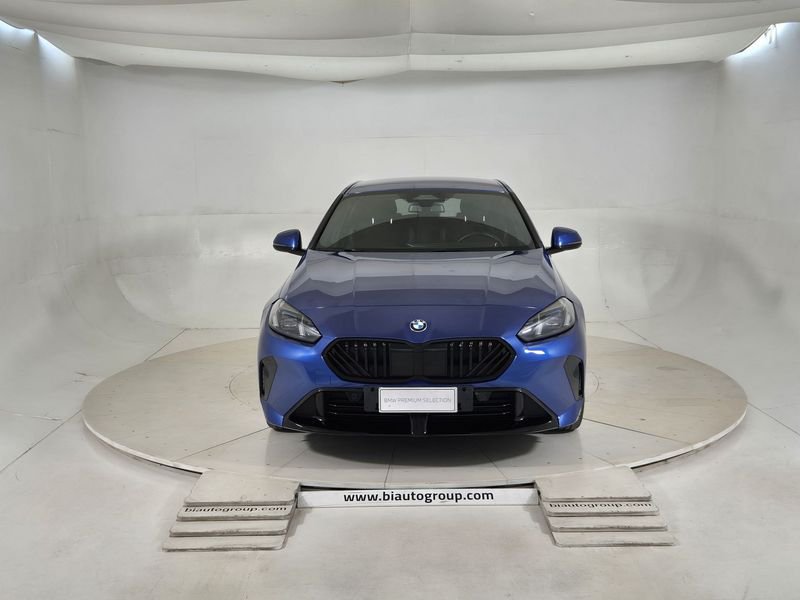 https://cdn-dk.caraffinity.it/dealer/datafiles/vehicle/images/800/1452/x7db44BzDyTmxSdh.jpg