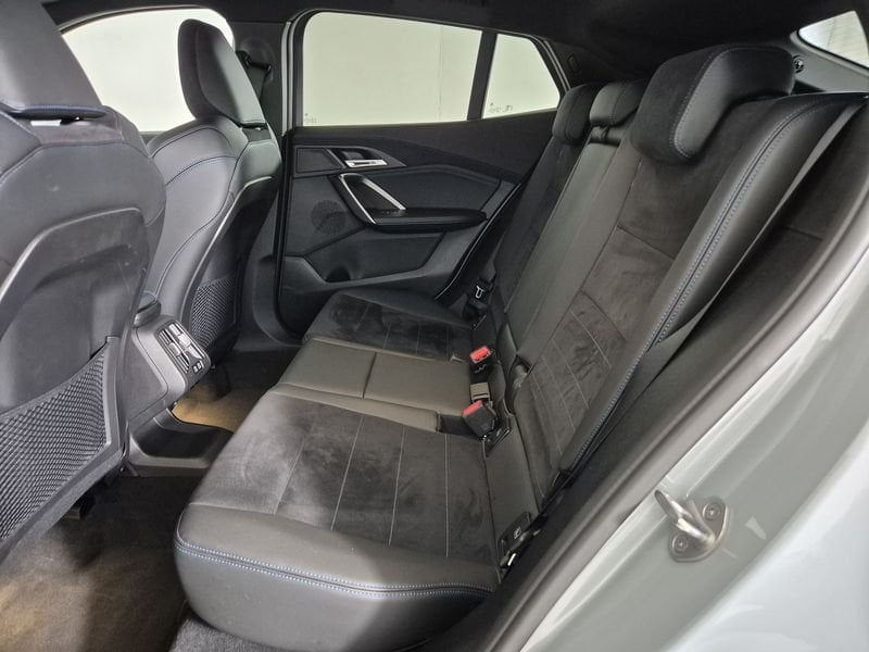 https://cdn-dk.caraffinity.it/dealer/datafiles/vehicle/images/800/1452/xNn7Zoy5NkTrVtkl.jpg