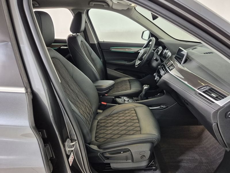 https://cdn-dk.caraffinity.it/dealer/datafiles/vehicle/images/800/1452/xSGbxguiFObYuVXx.jpg