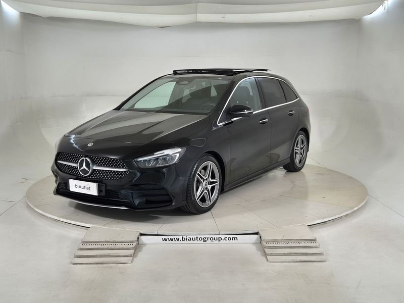 https://cdn-dk.caraffinity.it/dealer/datafiles/vehicle/images/800/1452/xwKj1fNjNQtScqaM.jpg?format=jpeg