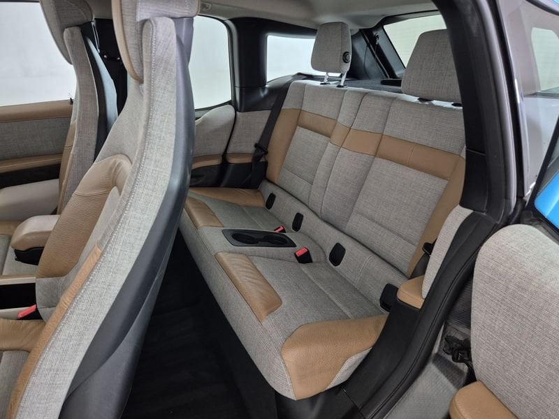 https://cdn-dk.caraffinity.it/dealer/datafiles/vehicle/images/800/1452/y4uLD3lHbHrJfUV3.jpg