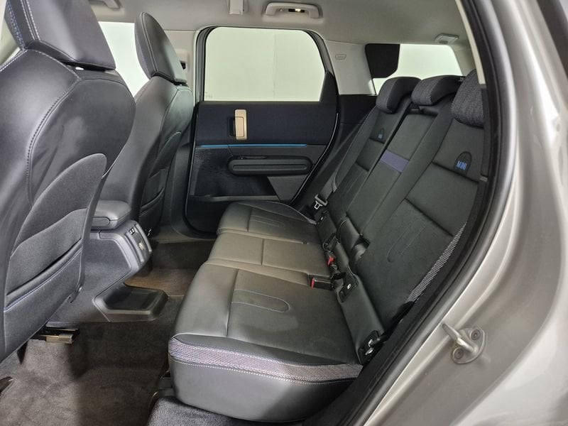https://cdn-dk.caraffinity.it/dealer/datafiles/vehicle/images/800/1452/yNHSrYu8AwtFuIau.jpg