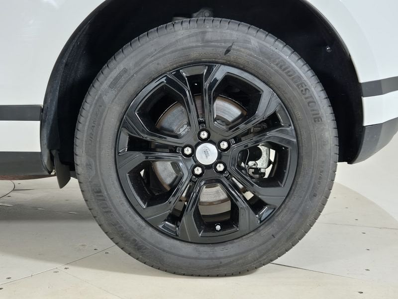https://cdn-dk.caraffinity.it/dealer/datafiles/vehicle/images/800/1452/yRdtgDBzIg9f38Lp.jpg