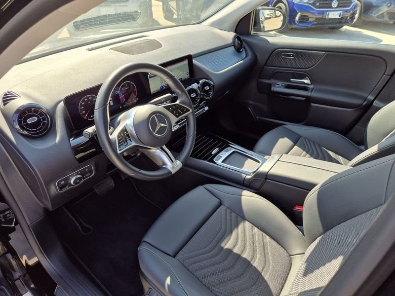 https://cdn-dk.caraffinity.it/dealer/datafiles/vehicle/images/800/1452/yozwynvfCKmDkVOA.jpg