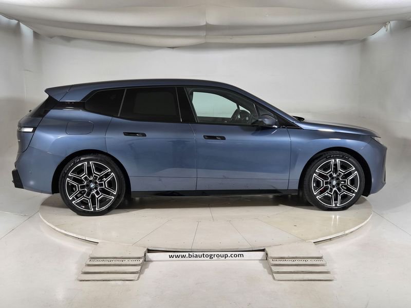 https://cdn-dk.caraffinity.it/dealer/datafiles/vehicle/images/800/1452/z7fSU9uSf6QH9d07.jpg