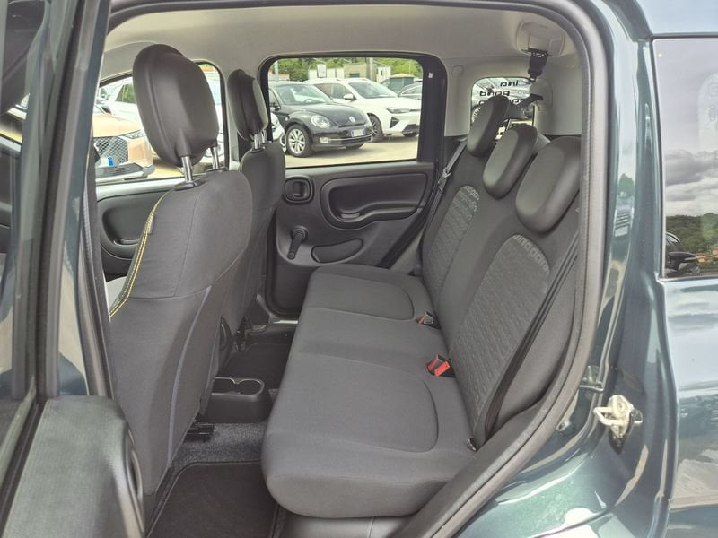 https://cdn-dk.caraffinity.it/dealer/datafiles/vehicle/images/800/1452/zrsMGG2PShcj0ki4.jpg