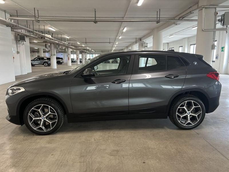 https://cdn-dk.caraffinity.it/dealer/datafiles/vehicle/images/800/1453/0vpT4ylyi0yKAWbj.jpeg