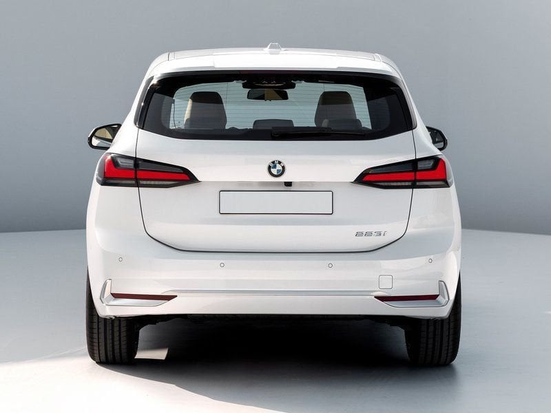 https://cdn-dk.caraffinity.it/dealer/datafiles/vehicle/images/800/1453/I1PioFNvfilgidb8.jpg