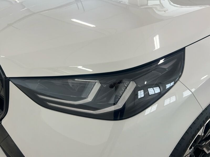 https://cdn-dk.caraffinity.it/dealer/datafiles/vehicle/images/800/1453/NeXTCOwfe6DfbIN5.jpg