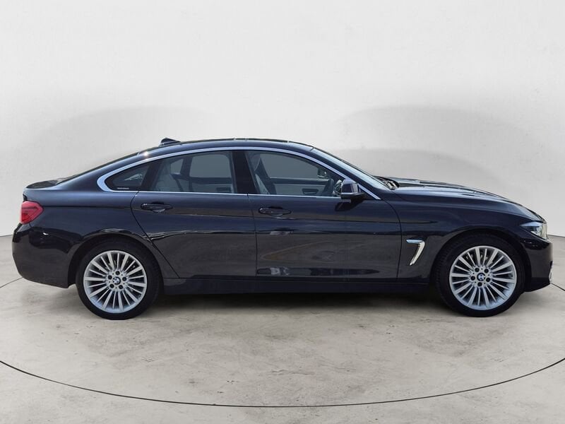 https://cdn-dk.caraffinity.it/dealer/datafiles/vehicle/images/800/1453/QpKWb8Cwzxr1ICAD.jpg