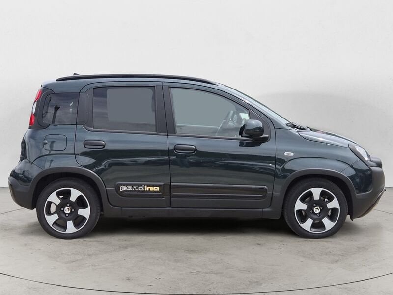 https://cdn-dk.caraffinity.it/dealer/datafiles/vehicle/images/800/1453/REIUXHop6W5gUqF9.jpg