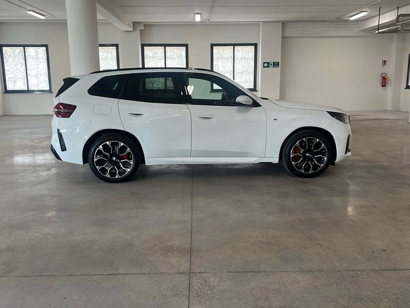 https://cdn-dk.caraffinity.it/dealer/datafiles/vehicle/images/800/1453/UJ9OueDslciWgpM5.jpg