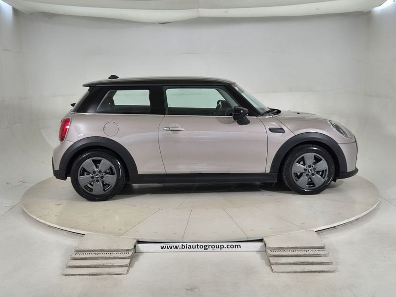 https://cdn-dk.caraffinity.it/dealer/datafiles/vehicle/images/800/1453/Y9vmugpCbTM59snO.jpg