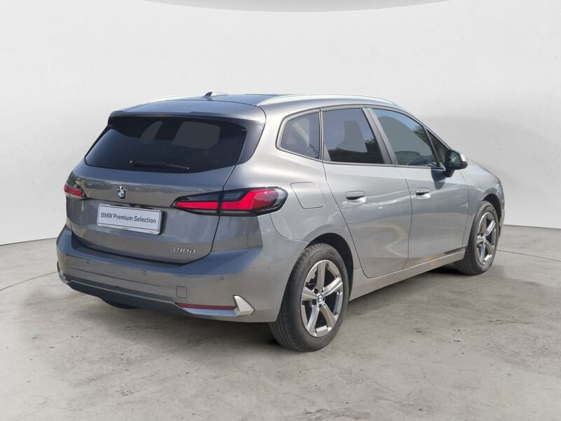 https://cdn-dk.caraffinity.it/dealer/datafiles/vehicle/images/800/1453/ZMMNafR6mzWOyTSN.jpg