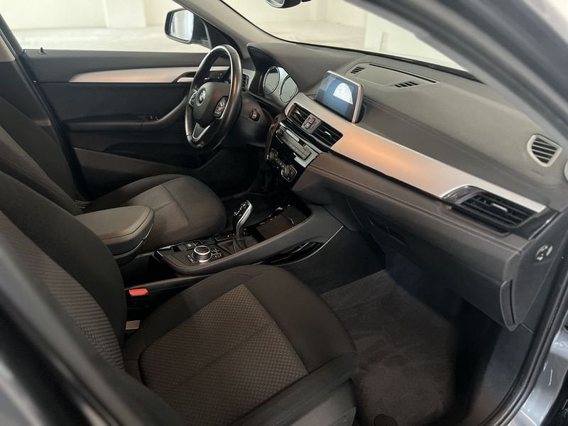 https://cdn-dk.caraffinity.it/dealer/datafiles/vehicle/images/800/1453/kmvDt8kuad5cI8zw.jpeg