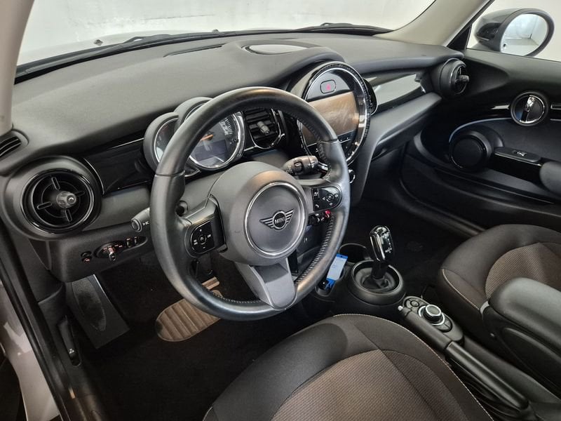 https://cdn-dk.caraffinity.it/dealer/datafiles/vehicle/images/800/1453/oZzAtTpYHHeZomhw.jpg