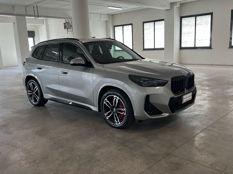 https://cdn-dk.caraffinity.it/dealer/datafiles/vehicle/images/800/1453/pSJCz3XO3sxZ0ha3.jpg