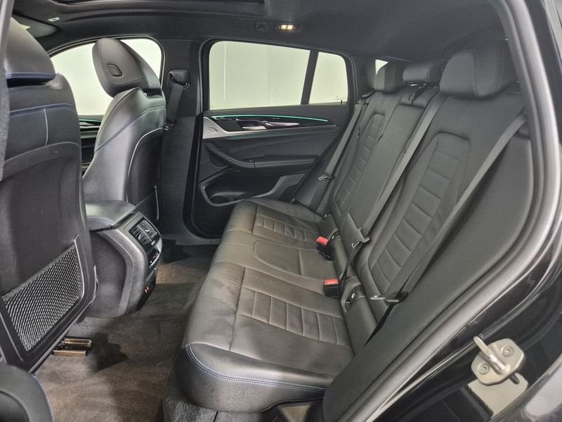 https://cdn-dk.caraffinity.it/dealer/datafiles/vehicle/images/800/1453/sCeGYpBs3yWharOD.jpg